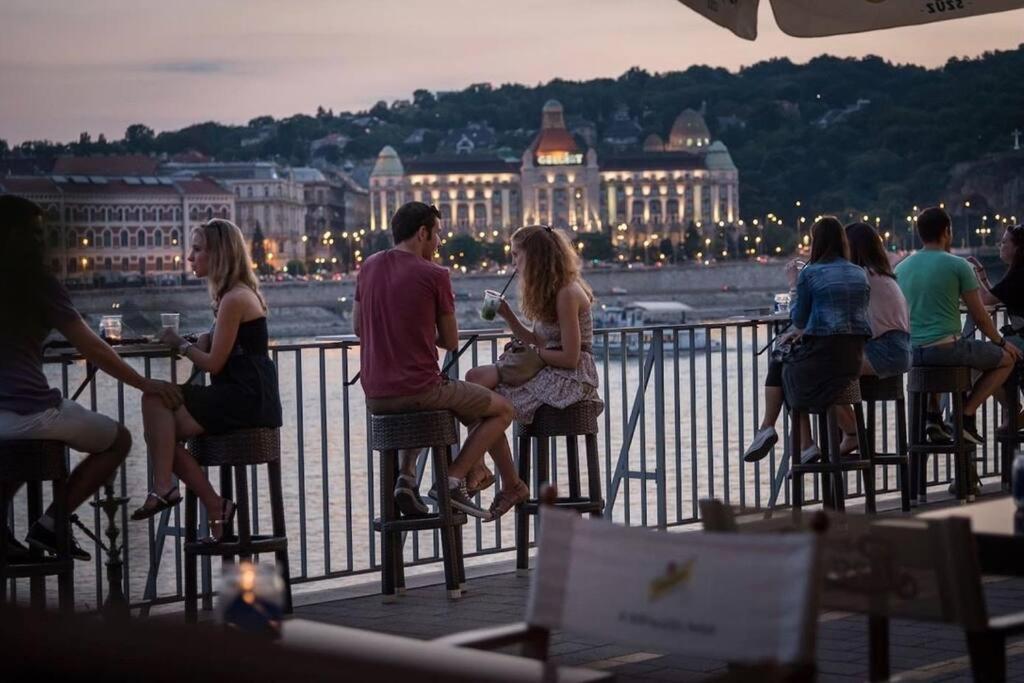 Luxurious Studio Located In The Heart Of Budapeste Exterior foto
